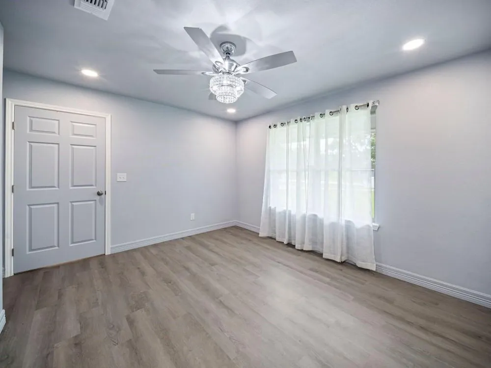608 Hoo Hoo Avenue Lufkin, TX 75904