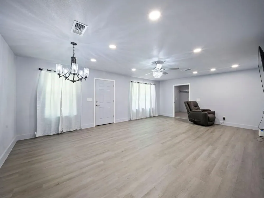 608 Hoo Hoo Avenue Lufkin, TX 75904