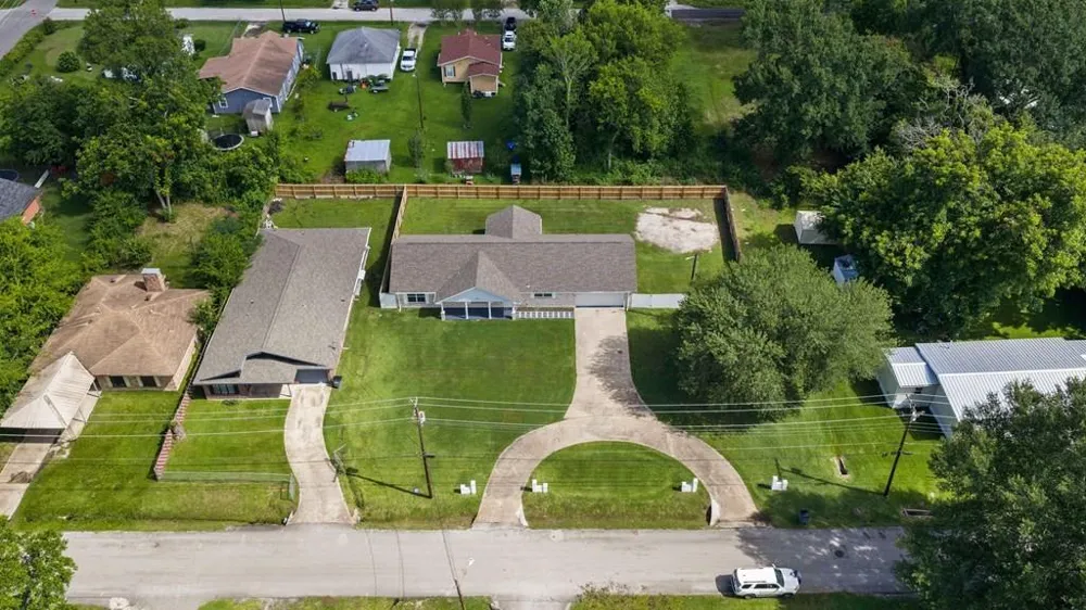 608 Hoo Hoo Avenue Lufkin, TX 75904