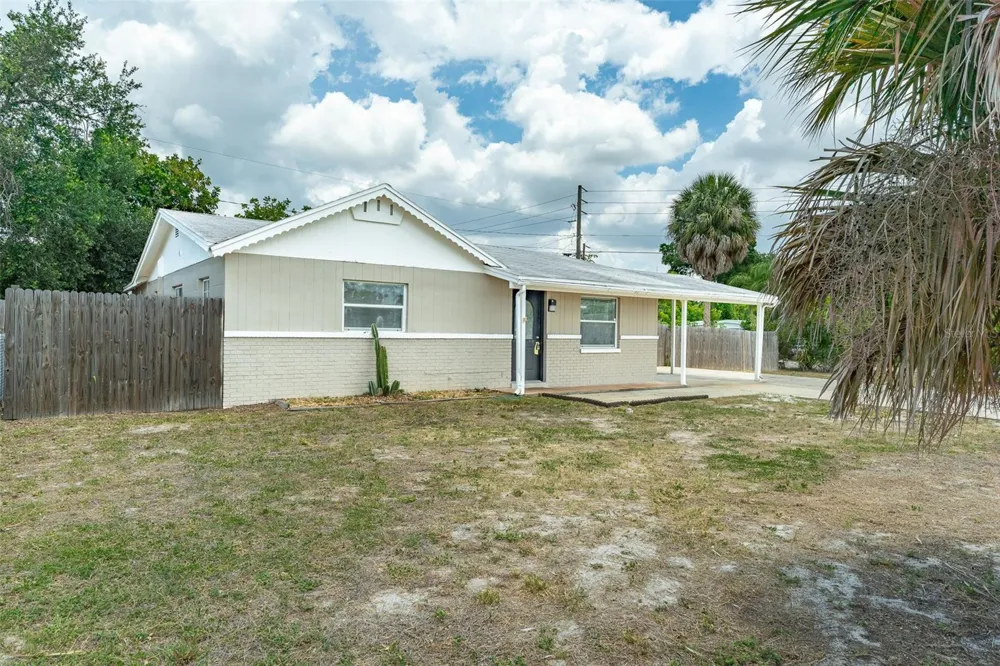 6001 CRESTRIDGE ROAD Tampa, FL 33634