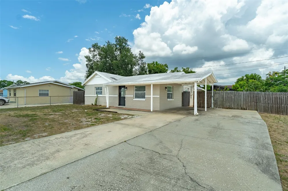 6001 CRESTRIDGE ROAD Tampa, FL 33634