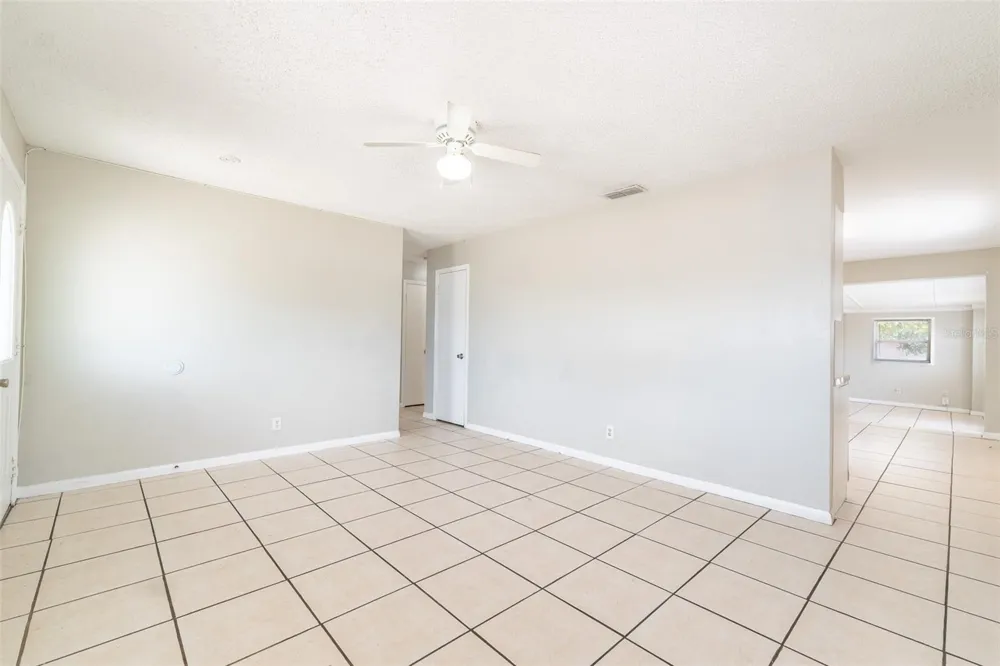 6001 CRESTRIDGE ROAD Tampa, FL 33634