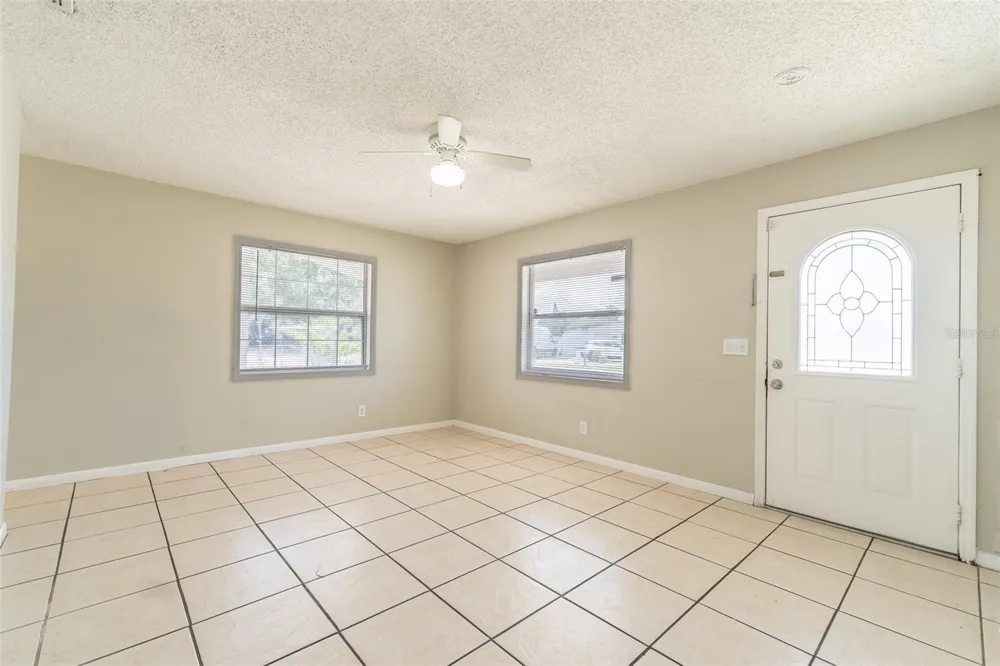 6001 CRESTRIDGE ROAD Tampa, FL 33634