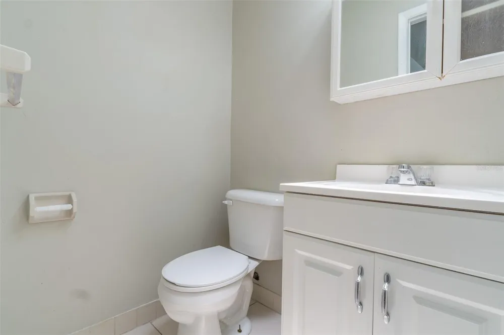 6001 CRESTRIDGE ROAD Tampa, FL 33634
