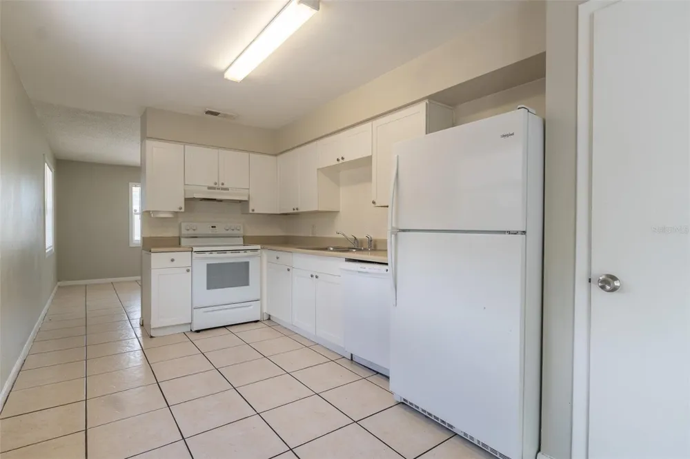 6001 CRESTRIDGE ROAD Tampa, FL 33634