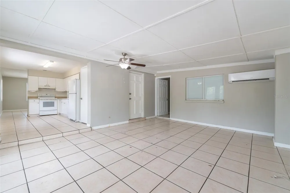 6001 CRESTRIDGE ROAD Tampa, FL 33634