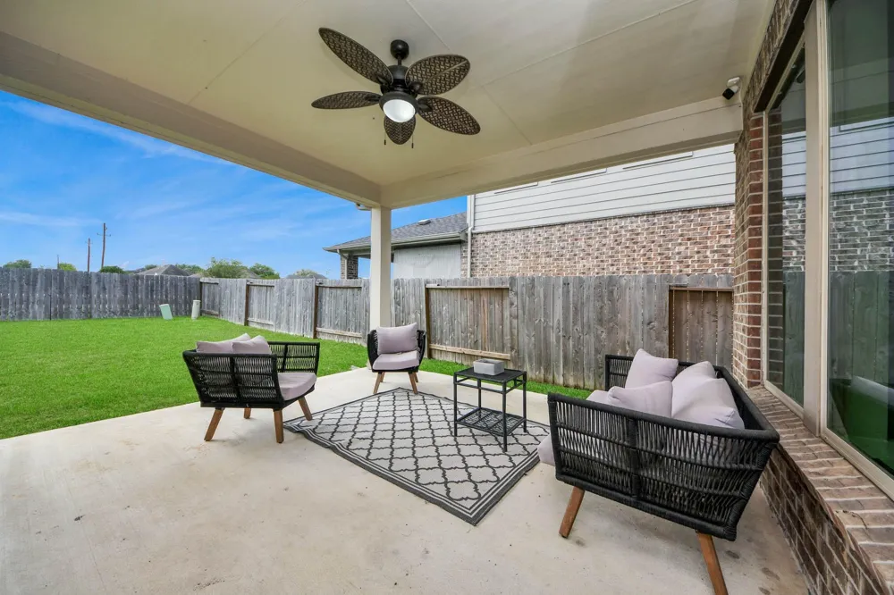 2226 Clements Shore Lane La Porte, TX 77571