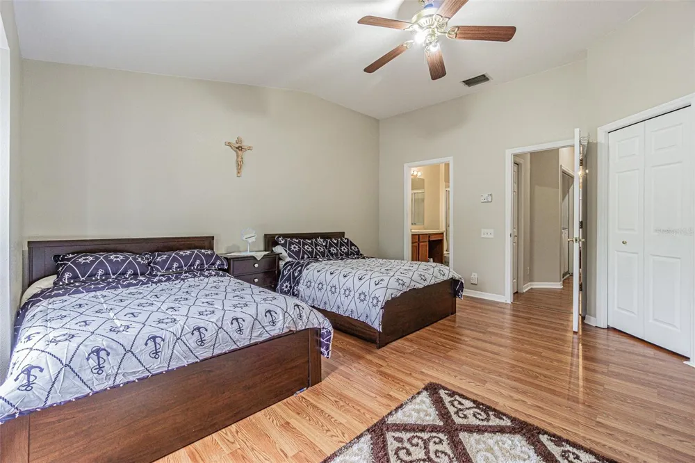 3331 COVERED BRIDGE DRIVE E Dunedin, FL 34698