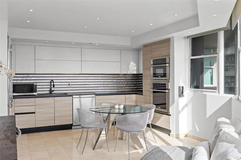 14 RD 833, LA CIMA #PH 1901 Guaynabo, PR 00969