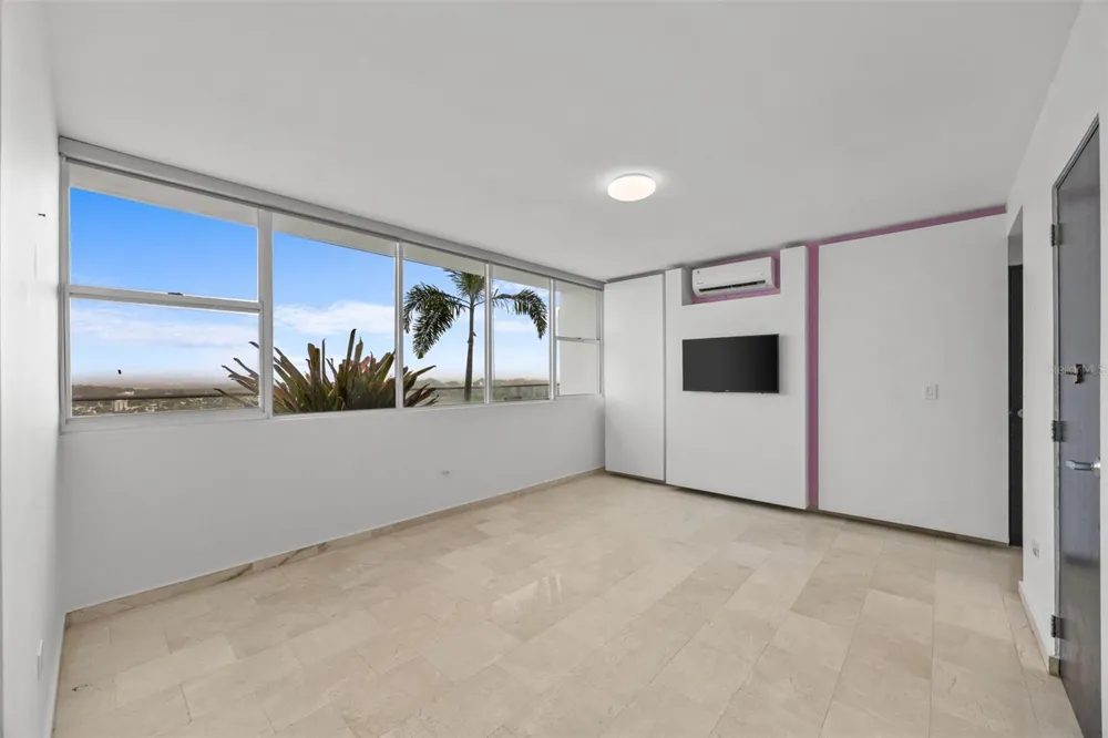 14 RD 833, LA CIMA #PH 1901 Guaynabo, PR 00969