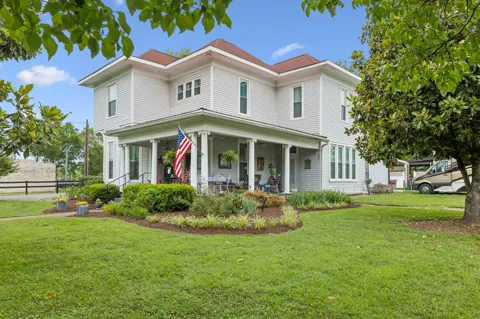101 Webb Rd E