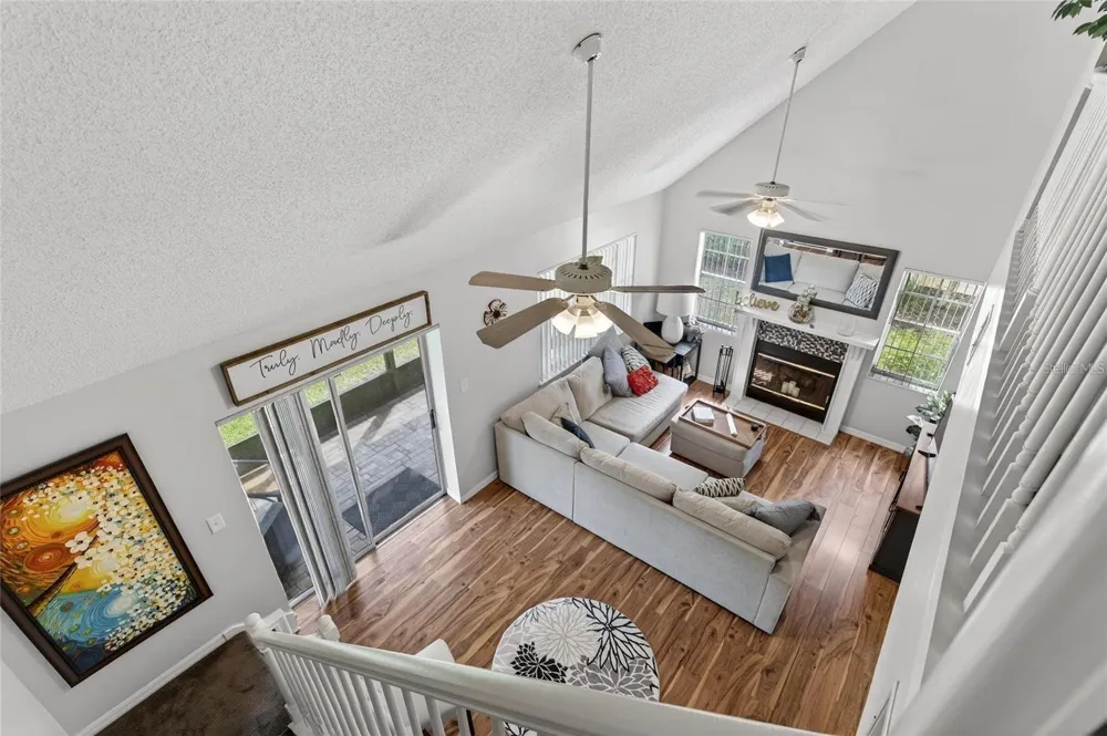 3612 PINE KNOT DRIVE Valrico, FL 33596