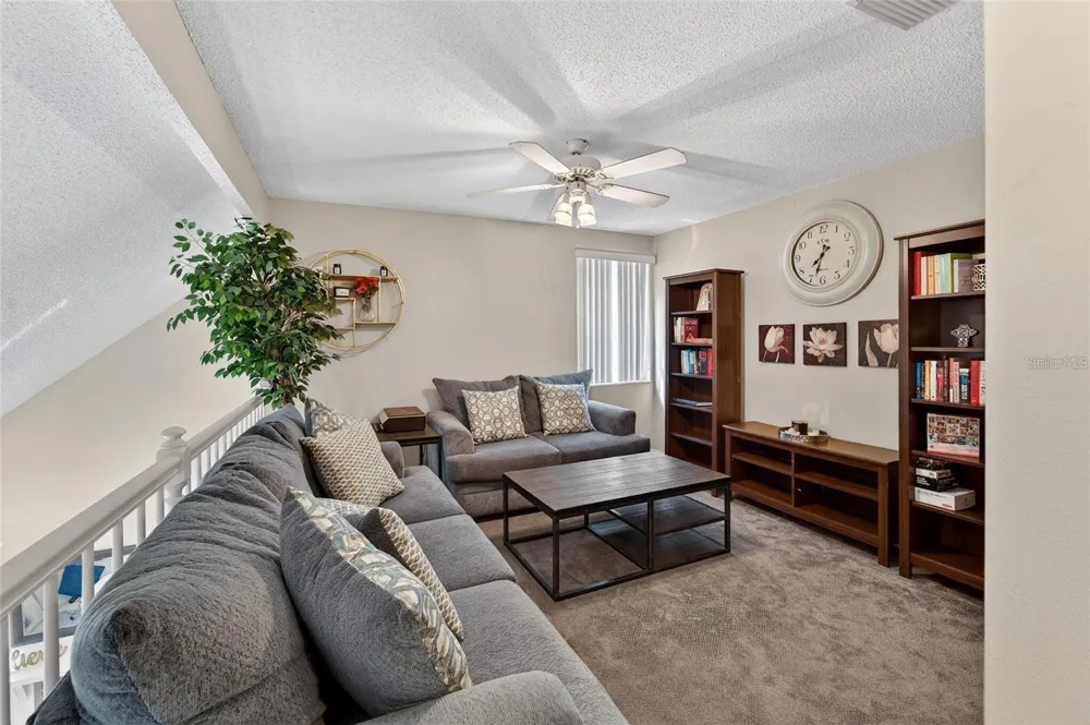 3612 PINE KNOT DRIVE Valrico, FL 33596