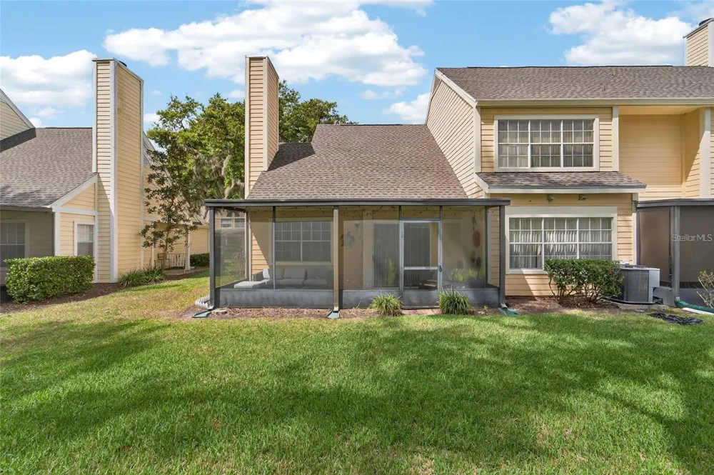 3612 PINE KNOT DRIVE Valrico, FL 33596