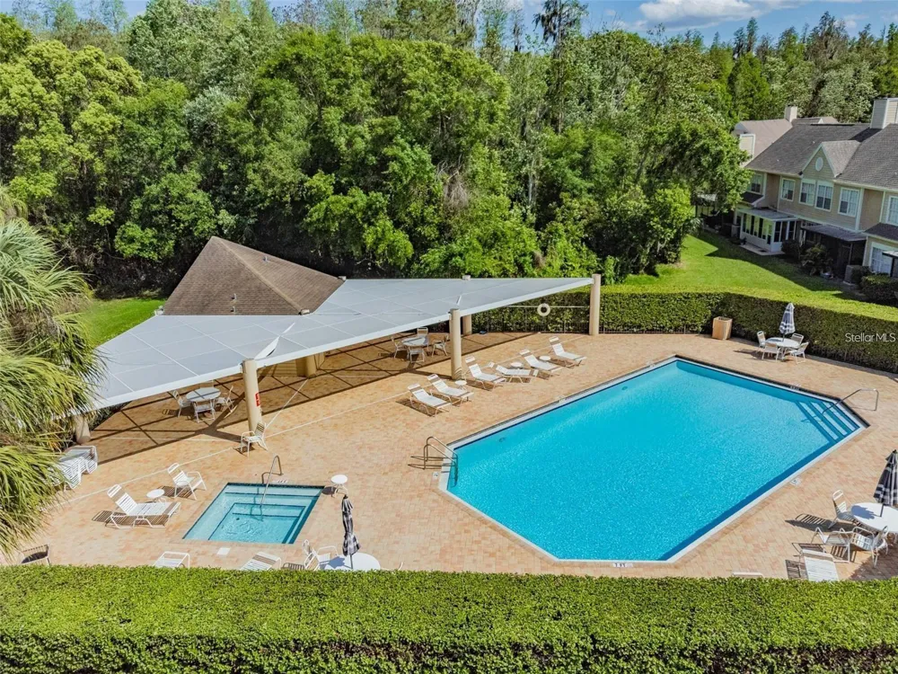 3612 PINE KNOT DRIVE Valrico, FL 33596