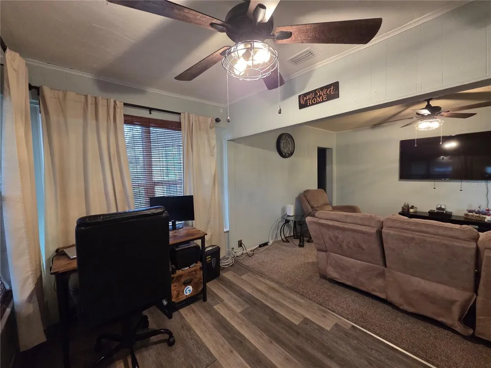124 E F ST Frostproof, FL 33843