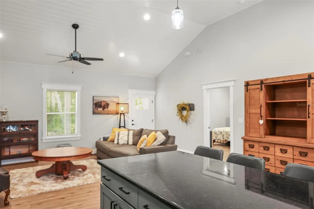 7218 SOUTHEAST AVENUE Webster, FL 33597