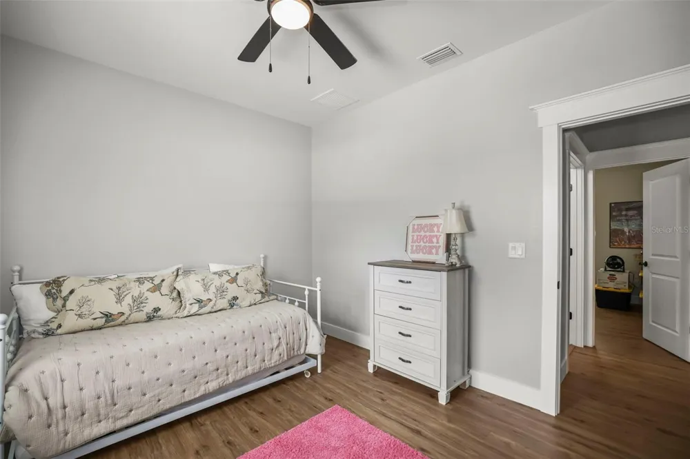 7218 SOUTHEAST AVENUE Webster, FL 33597