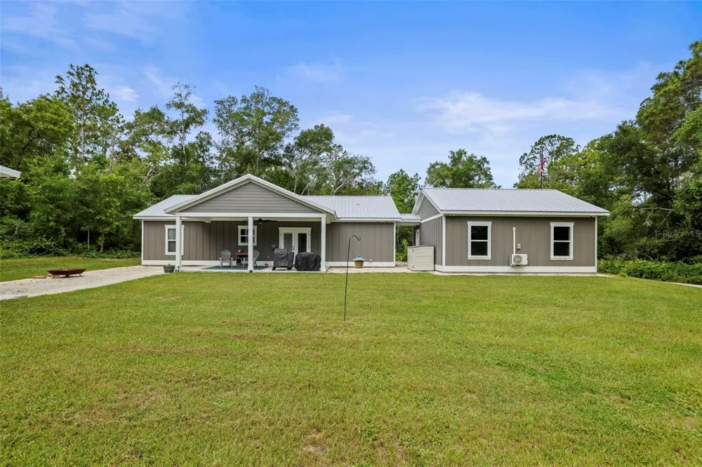 7218 SOUTHEAST AVENUE Webster, FL 33597
