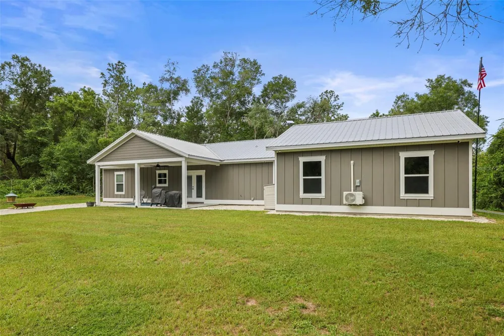 7218 SOUTHEAST AVENUE Webster, FL 33597