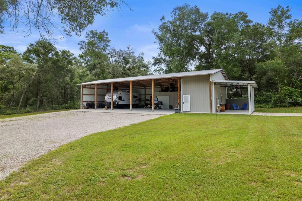 7218 SOUTHEAST AVENUE Webster, FL 33597