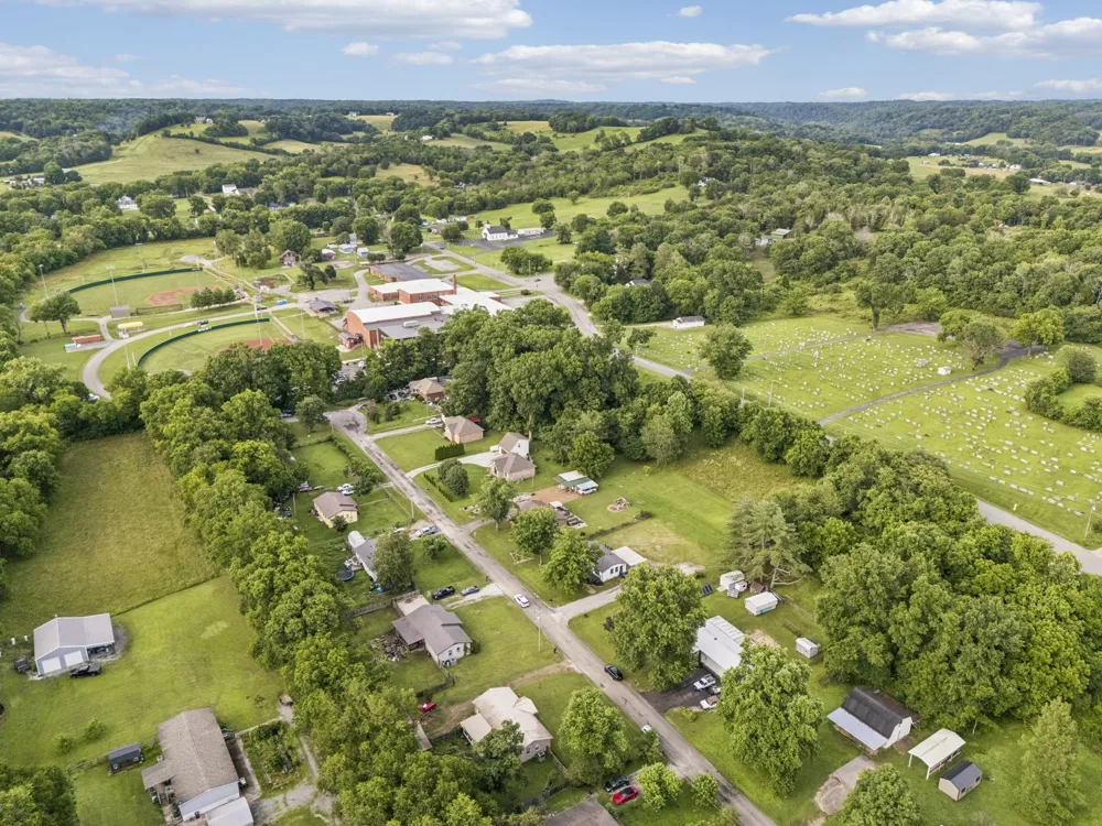 2632 Owens Dr Santa Fe, TN 38482