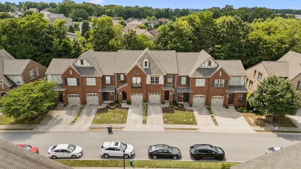 419 Waterbrook Dr Mount Juliet, TN 37122