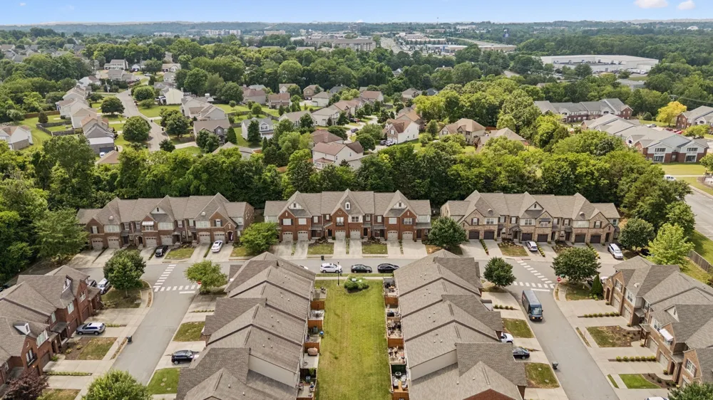 419 Waterbrook Dr Mount Juliet, TN 37122