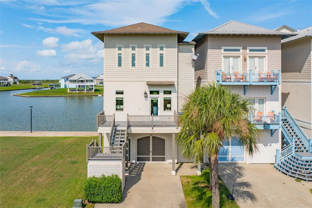 1406 17th Street Port Bolivar, TX 77650