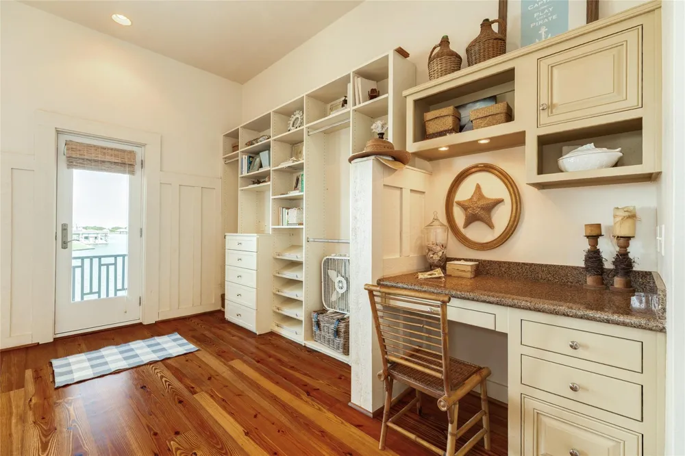 1406 17th Street Port Bolivar, TX 77650