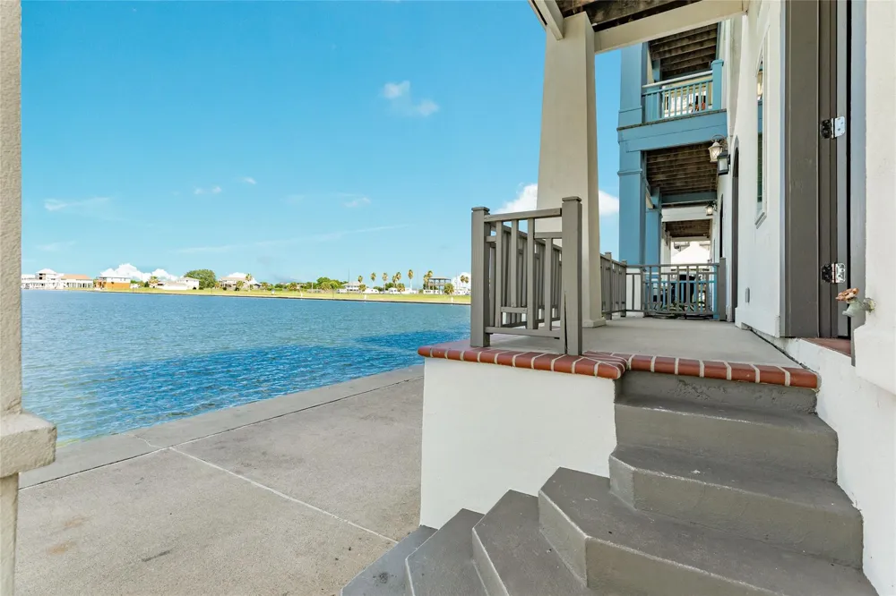 1406 17th Street Port Bolivar, TX 77650