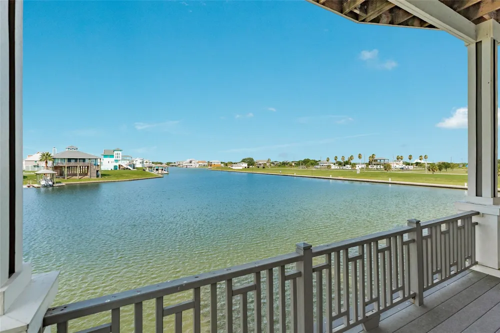 1406 17th Street Port Bolivar, TX 77650