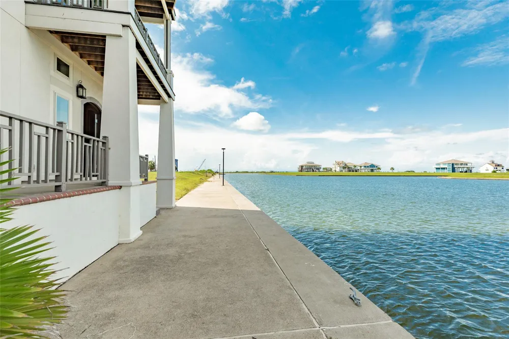 1406 17th Street Port Bolivar, TX 77650