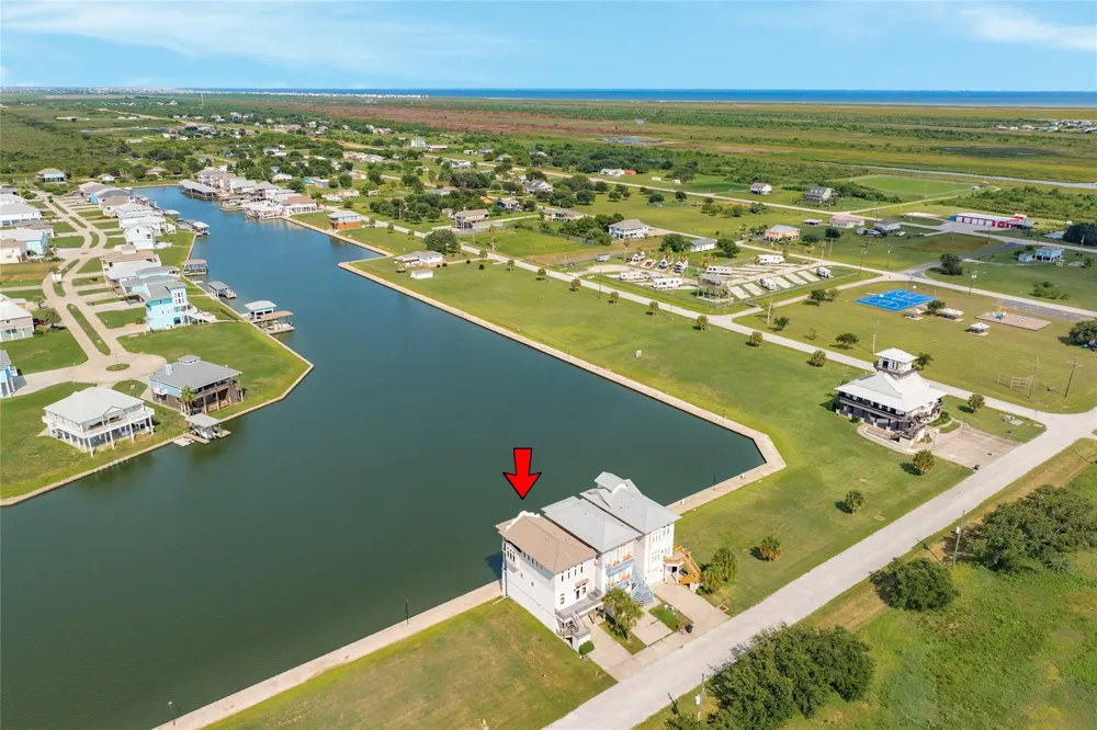 1406 17th Street Port Bolivar, TX 77650