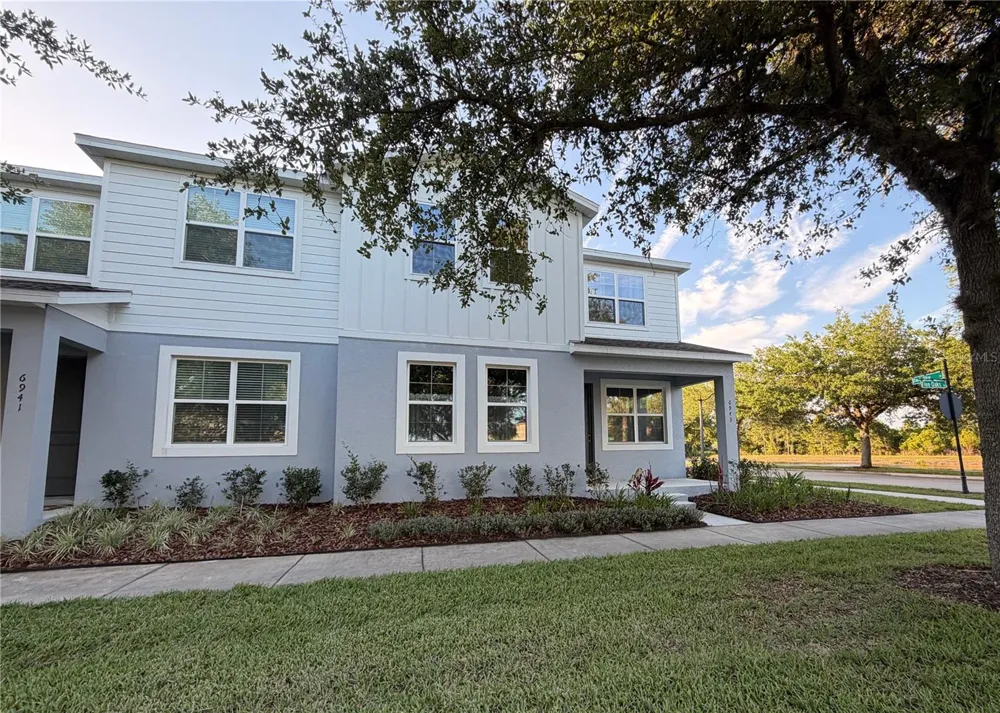 6943 FIVE OAKS DRIVE Harmony, FL 34773