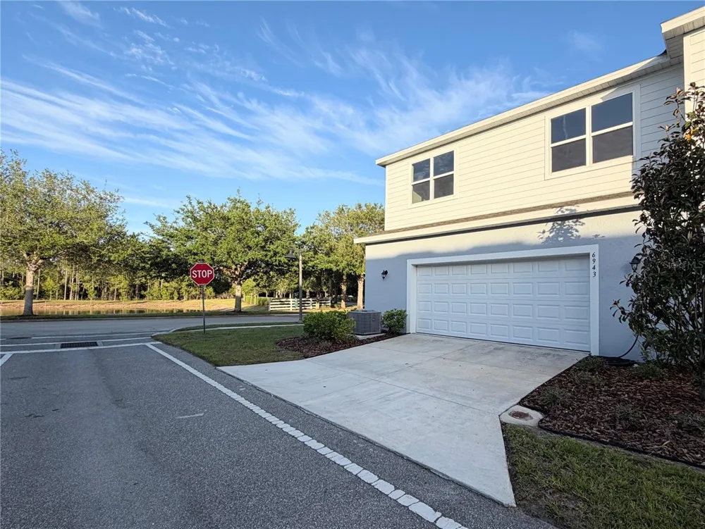 6943 FIVE OAKS DRIVE Harmony, FL 34773