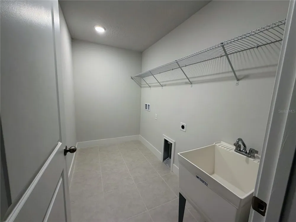 6943 FIVE OAKS DRIVE Harmony, FL 34773