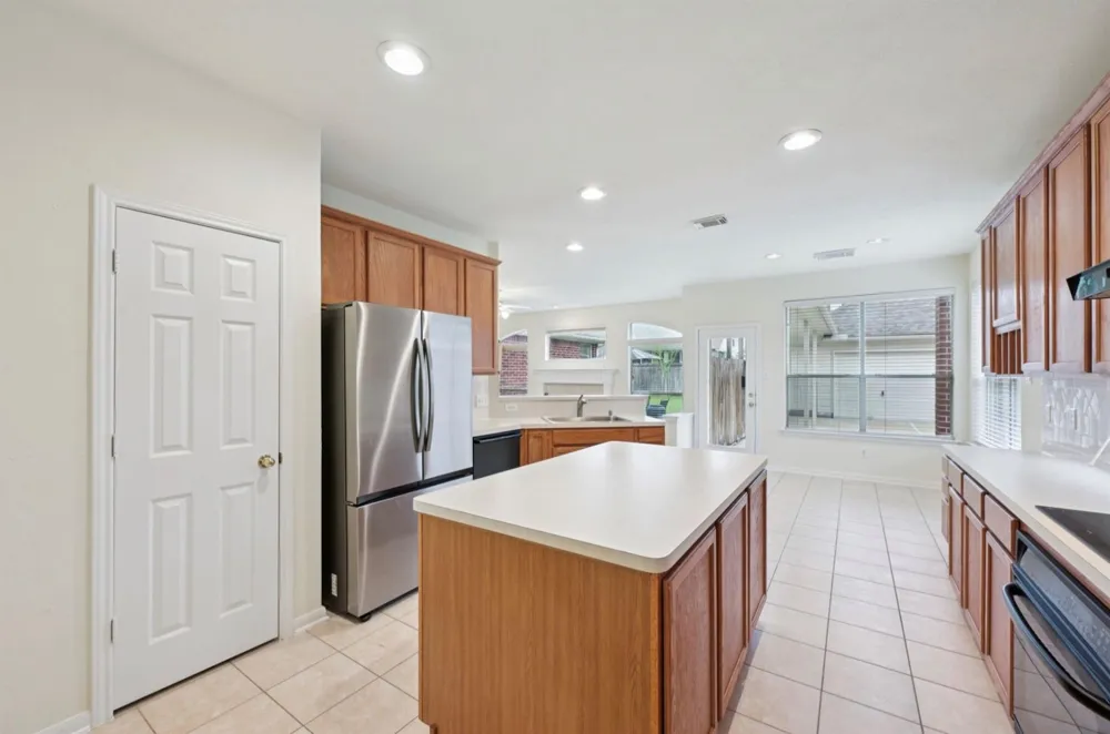 5918 Pebble Bank Lane Houston, TX 77041