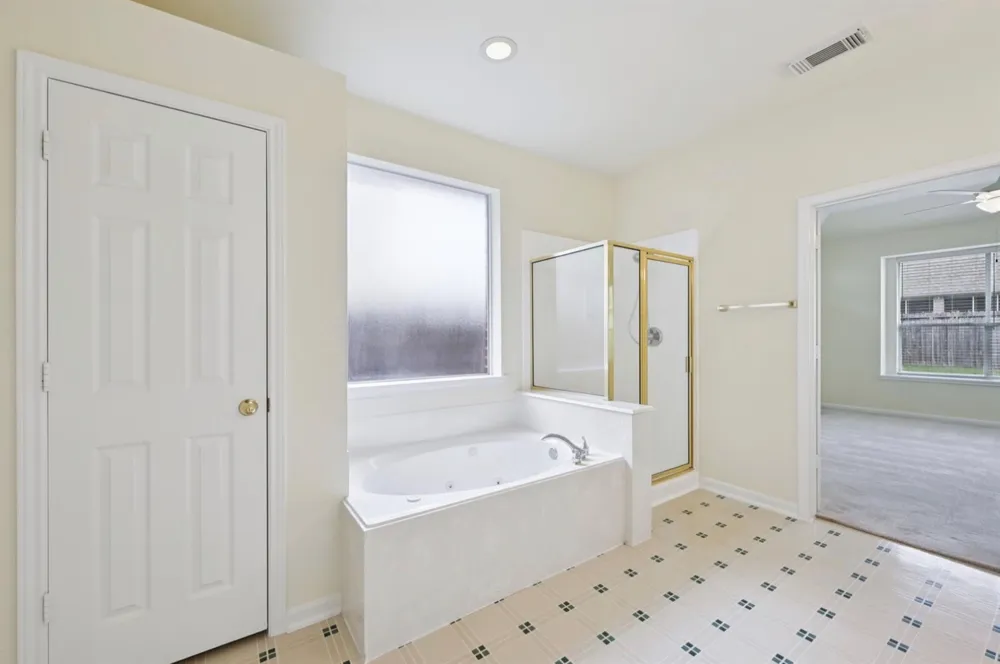 5918 Pebble Bank Lane Houston, TX 77041