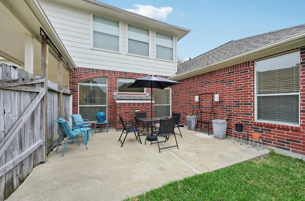5918 Pebble Bank Lane Houston, TX 77041