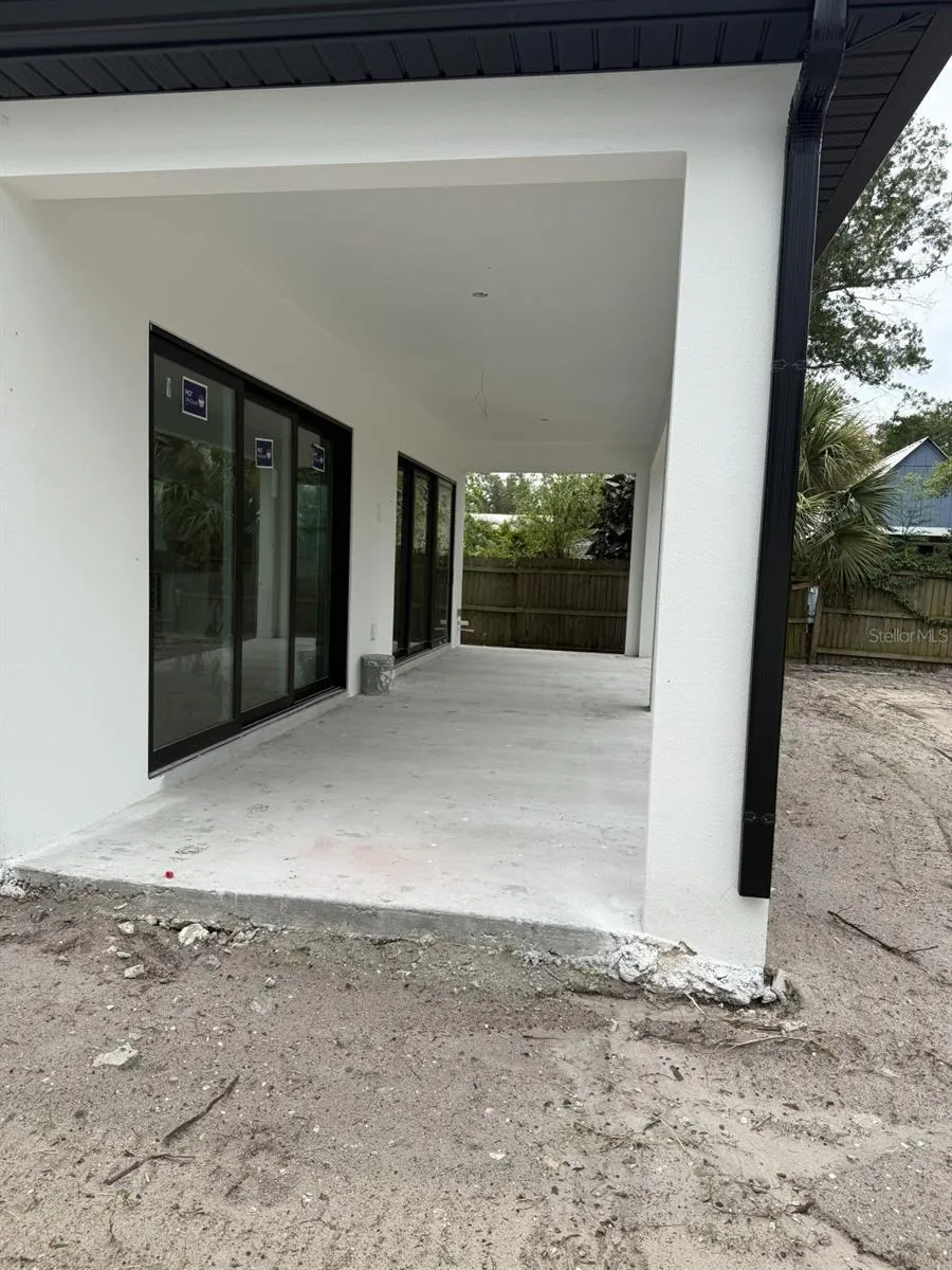 6705 S HIMES AVENUE Tampa, FL 33611