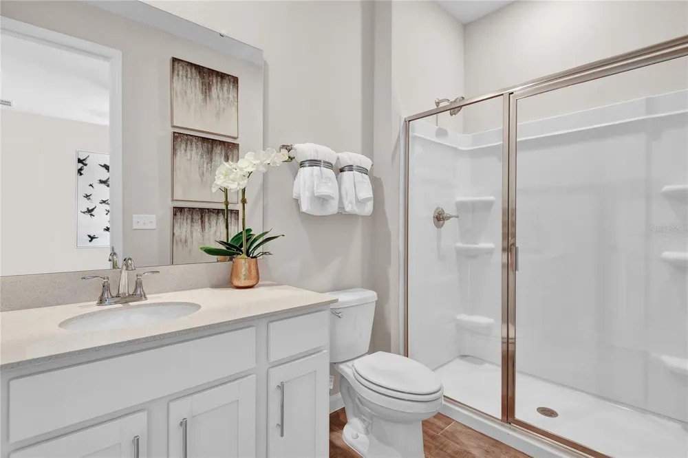 180 BLUE STAR COURT Tavares, FL 32778