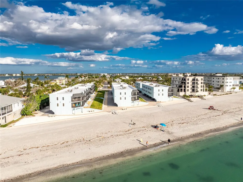 2810 BEACH ROAD #108 Englewood, FL 34223