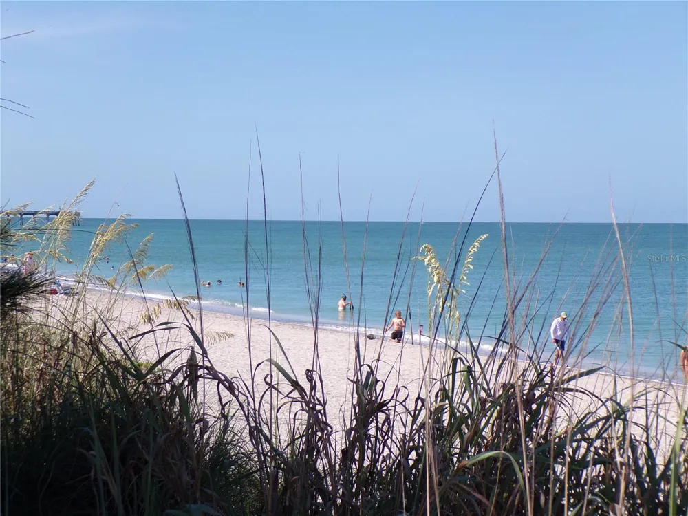 1124 SUNSET DRIVE Venice, FL 34285