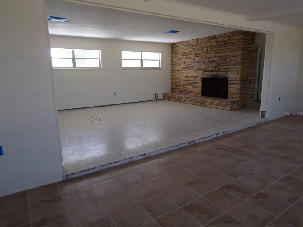 1124 SUNSET DRIVE Venice, FL 34285