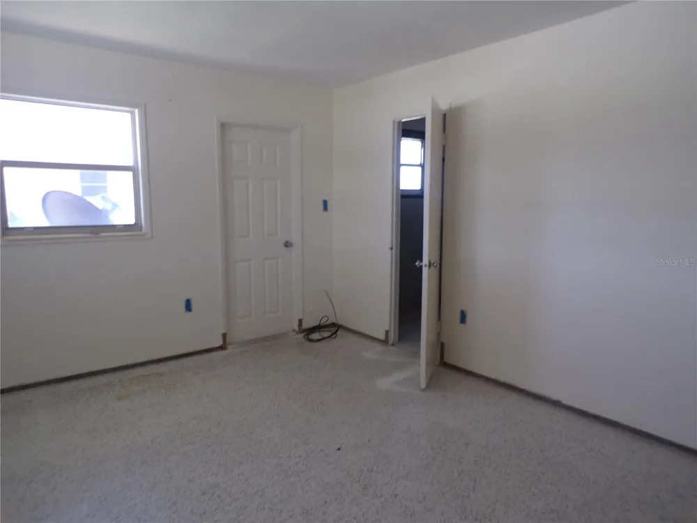 1124 SUNSET DRIVE Venice, FL 34285