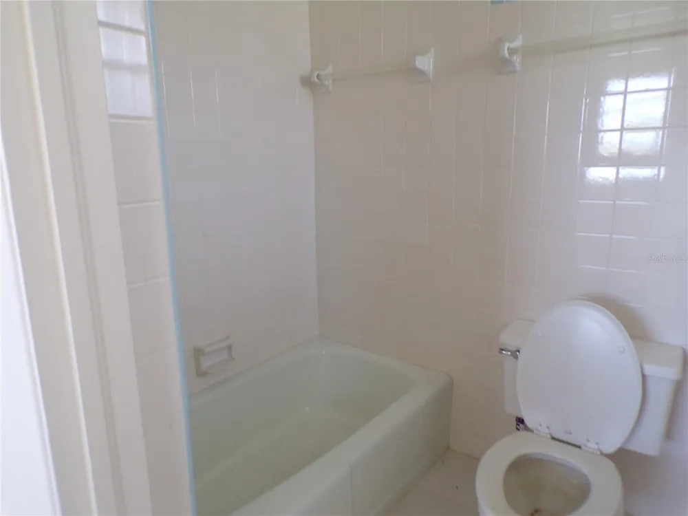 1124 SUNSET DRIVE Venice, FL 34285