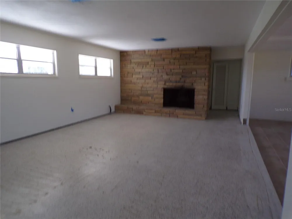 1124 SUNSET DRIVE Venice, FL 34285