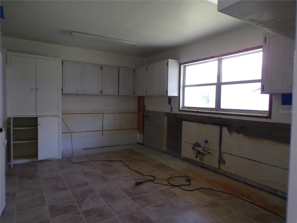 1124 SUNSET DRIVE Venice, FL 34285