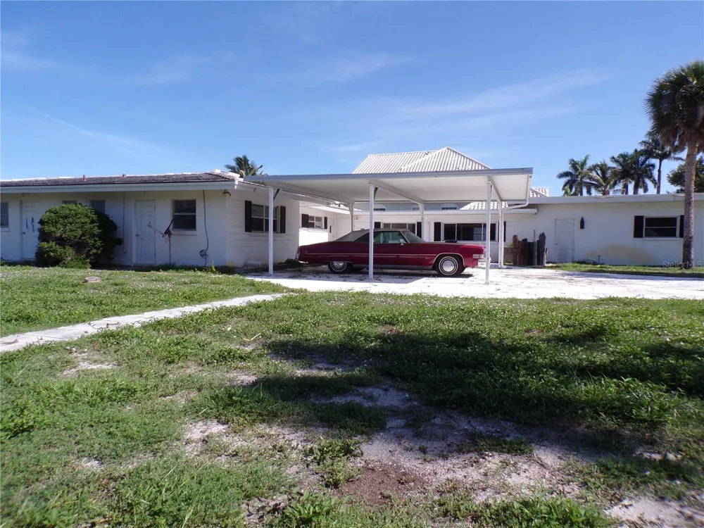 1124 SUNSET DRIVE Venice, FL 34285